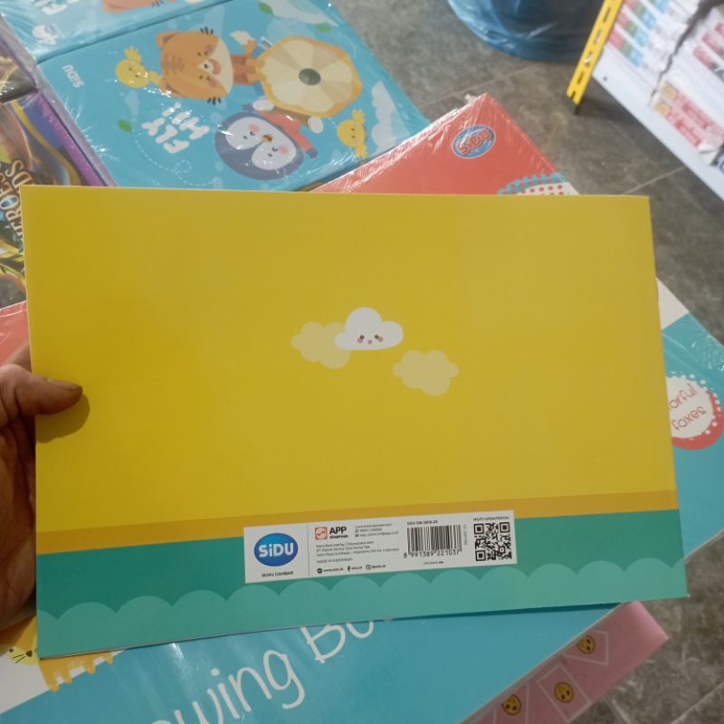 

Terlaris Buku Gambar Sidu A4