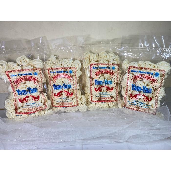 

Kerupuk sanggul 4bks 250 gr ikan tenggiri