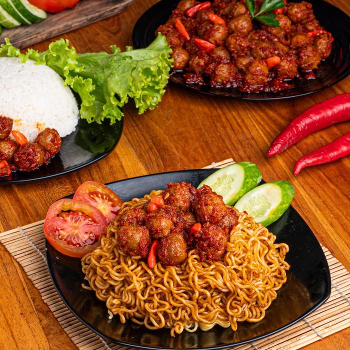 

HJK Gelifood - 1 Pack Oseng Pentol Mercon Instan Bakso Daging Pedas Daun Jeruk Isi 200gr Instan