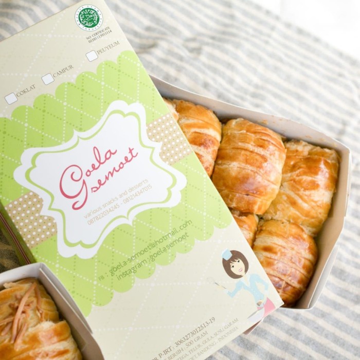 

HJK PISANG BOLEN MOLEN GOELA SEMOET BANDUNG BEST SELLER ORIGINAL SALE PROM