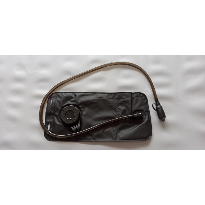 

HJK BOULDER KANTUNG AIR MINUM 2L WATER BLADDER IMPORT