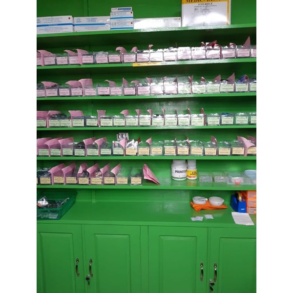 

Kotak Obat Mika Apotek Ukuran 23 x 8 x 7 Cm 50Pcs