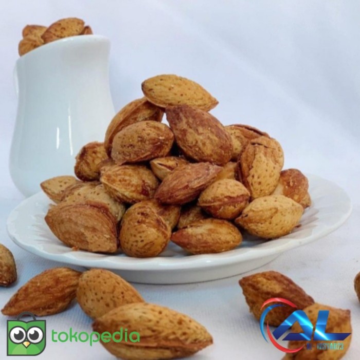 

kacang almond panggang 1kg/kacang almond kulit/kacang almond murah