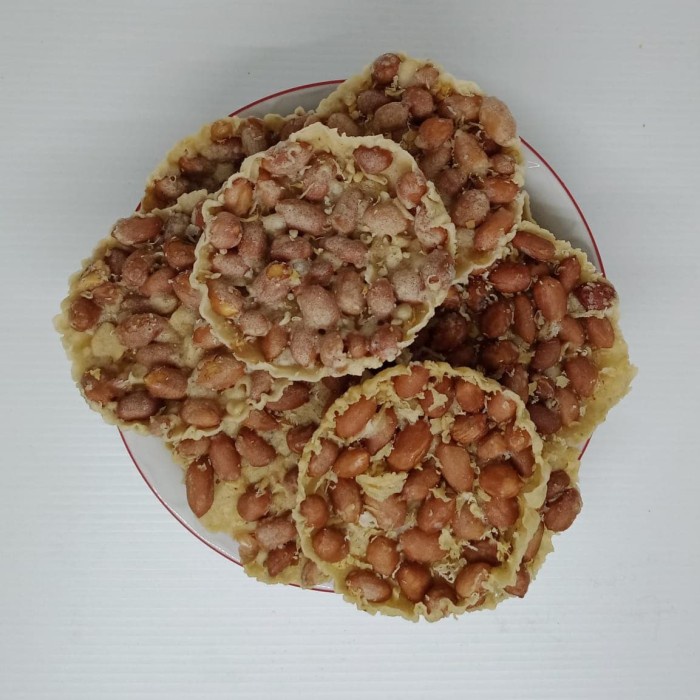 

peyek kacang 250 gram