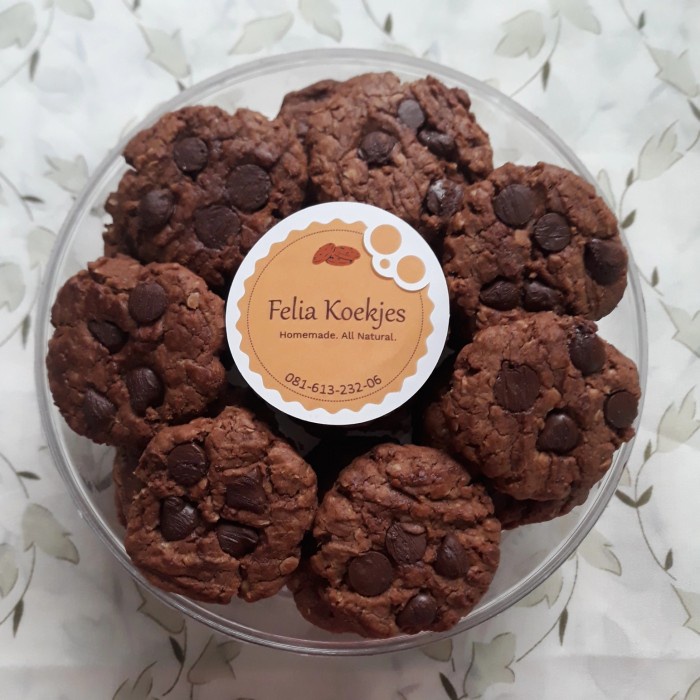 

chocochip cookies chocolate cookies kue kering coklat