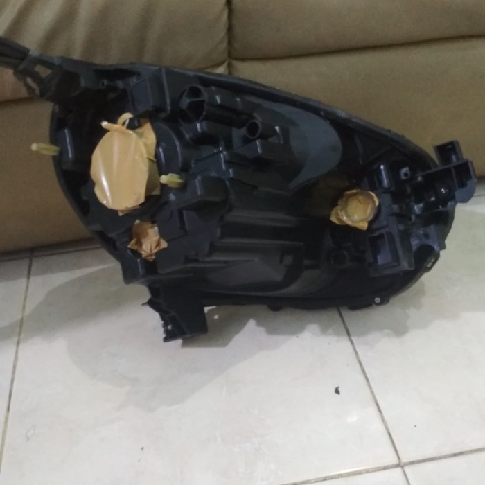 Headlamp Lampu Depan Nissan March (Second)