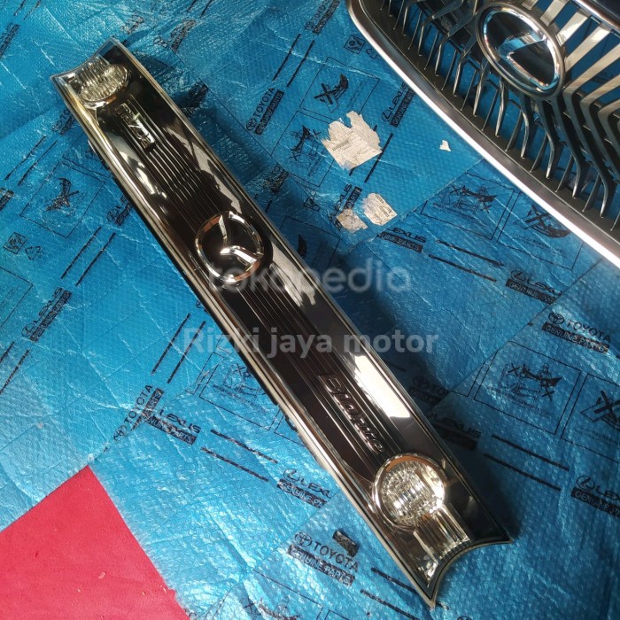 Lampu Bagasi Mazda Biante (Copotan)