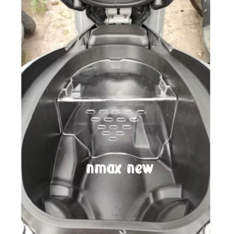 COVER SEKAT BAGASI DOWNDRAFT nmax old/new, Aerox old/new.5mm sekat bagasi akrilik downdraft NMAX/AER