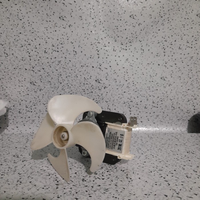 MOTOR FAN KULKAS SHARP ORI RMORTA057CBE0CL.E
