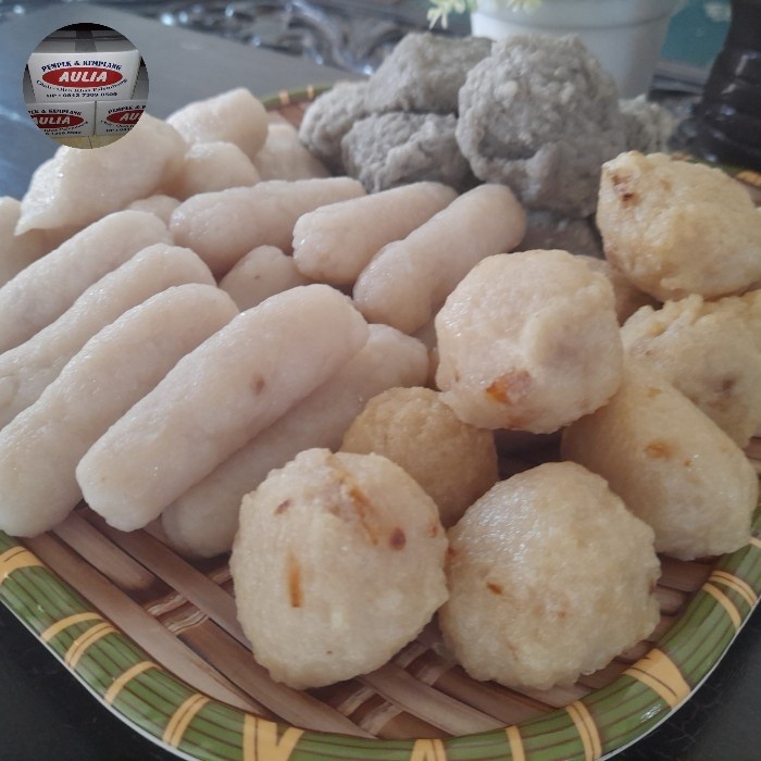 

JTTOP" PEMPEK IKAN TENGGIRI 1 KG 50 PCS - PEMPEK AULIA PALEMBANG