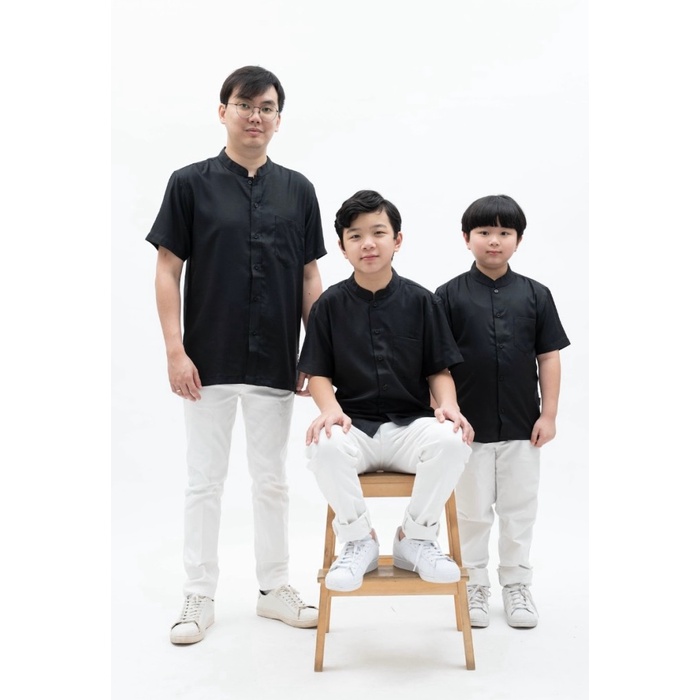 KEMEJA KERAH KOKO LENGAN PENDEK TOYOBO COUPLE ANAK-AYAH / WARNA HITAM