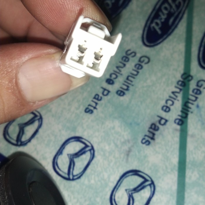 Switch Pintu Bagasi Mazda 2 Mazda2 Oem Kode 059