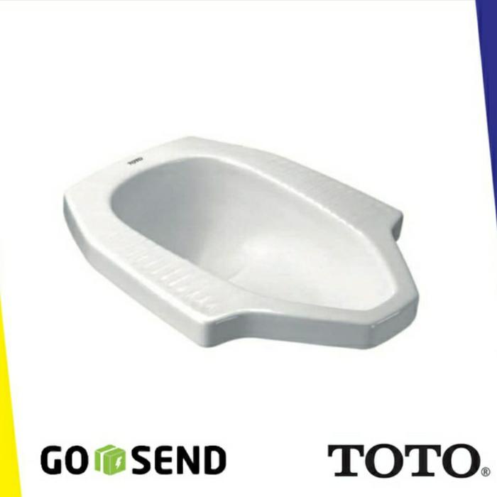 closet jongkok Toto Ce7