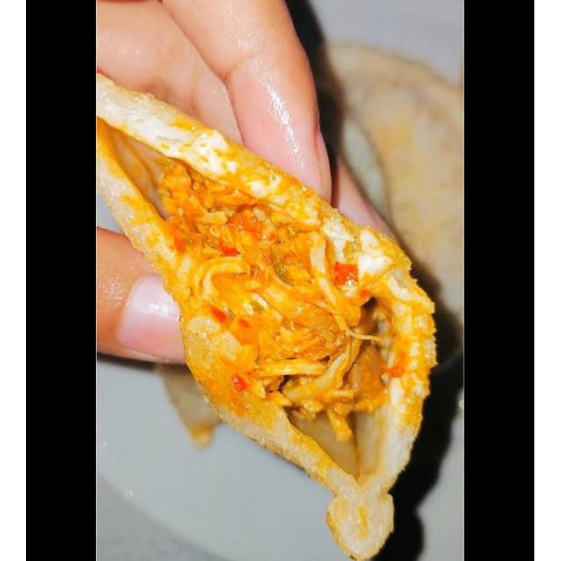 

A Cireng Mercon Ayam Suwir