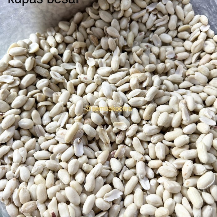 

Kacang Kupas Mentah 25/29 - Besar / 1000gr / 1kg