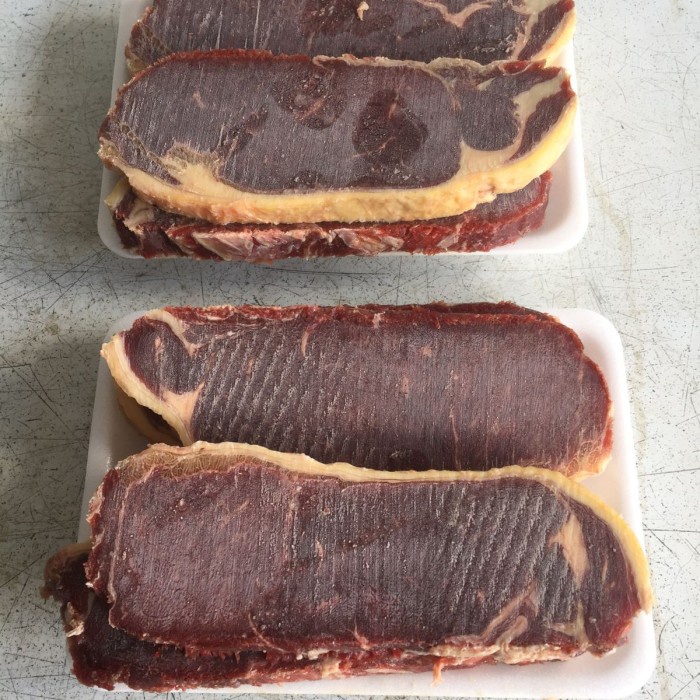 

Lezat- sirloin steak termurah