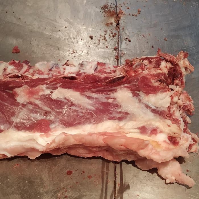 

Lezat- BUNTUT SAPI SEGAR LOKAL REGULER 1kg 100% HALAL