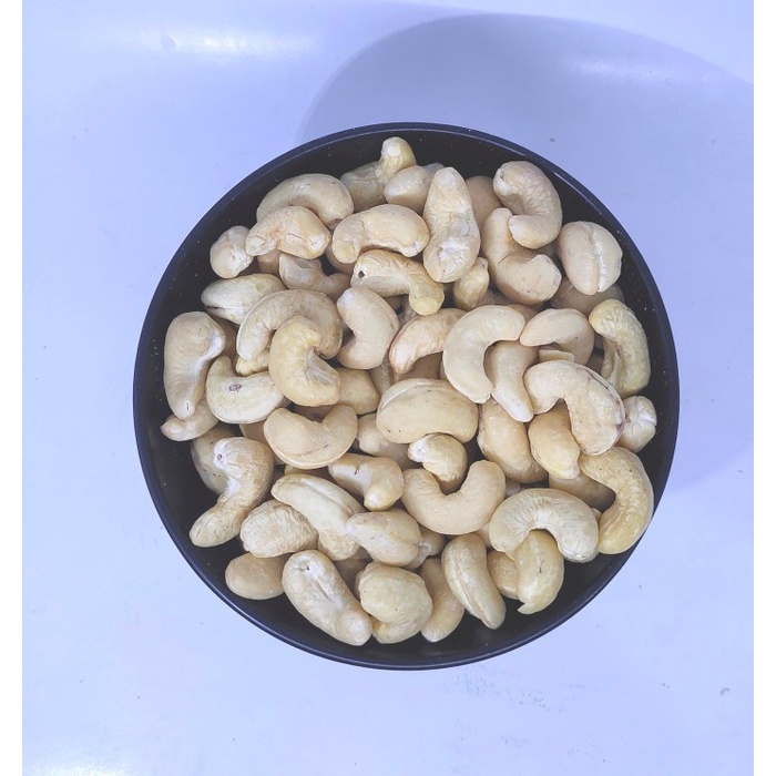 

500GR KACANG MEDE SULAWESI UTUH - METE MENTAH KUPAS - RAW CASHEW