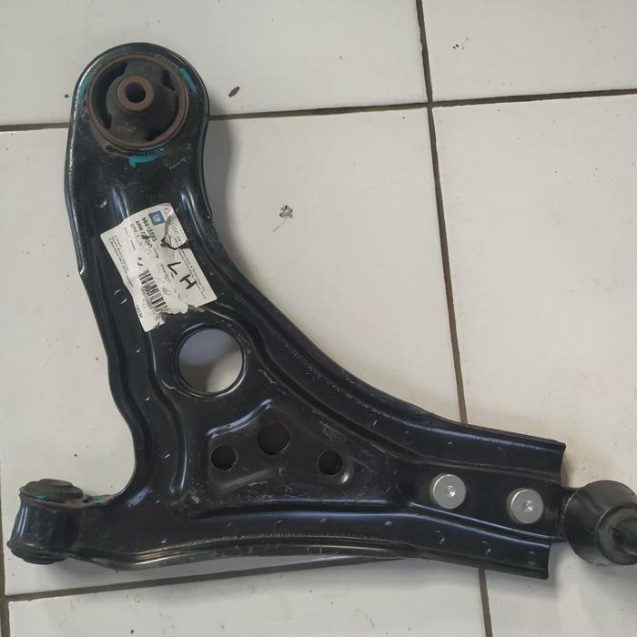 Lower Arm Chevrolet Aveo 2003-2009