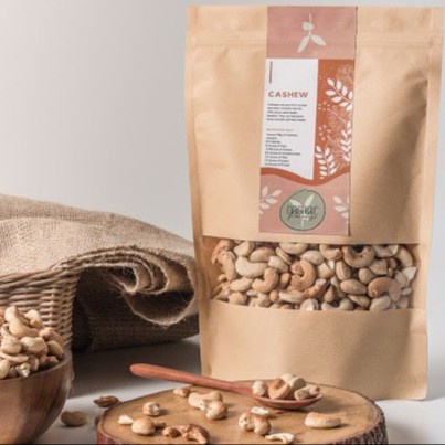 

Kacang Mede Panggang 250 gram / Roasted Cashew 250 Gram Premium Quality Snack
