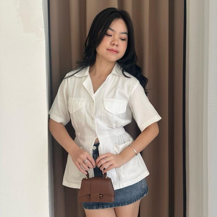 BEST SELLER [Shylo] Vivi Slit Shirt / Slit Shirt