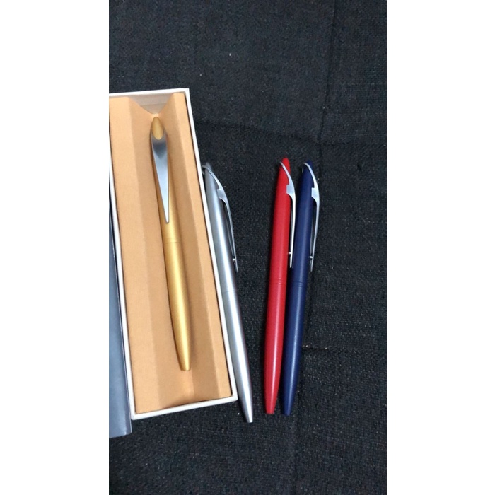 

Produk Unggulan] ballpoint taiwan aadhunik made in taiwan gift set satuan