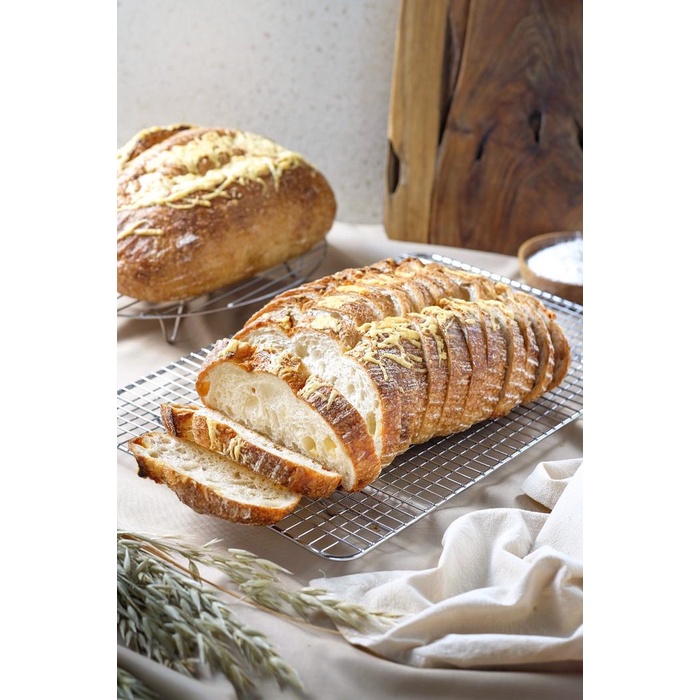 

ANIMO BAKERY SOURDOUGH EMMENTAL CHEESE