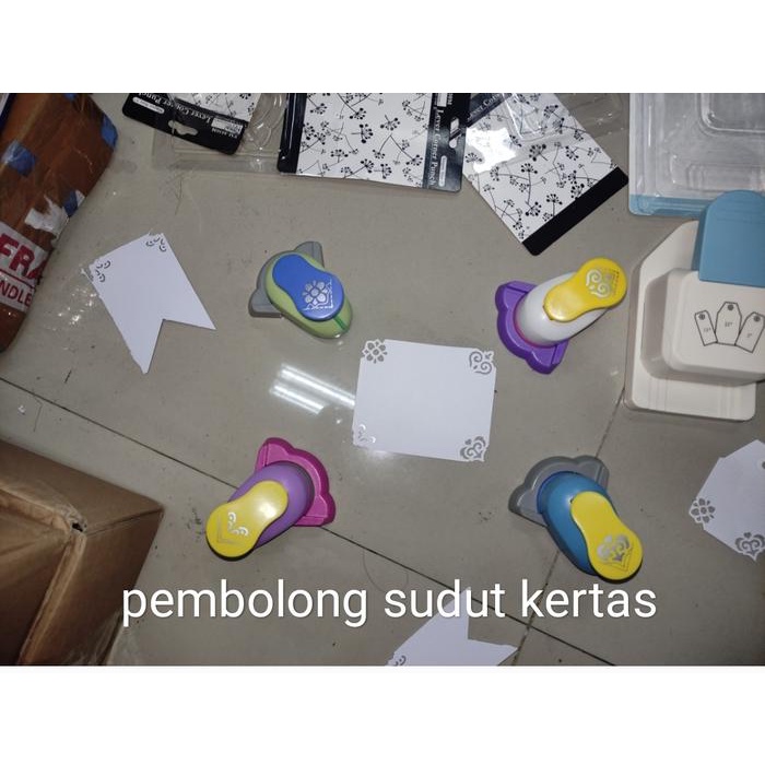 

Ready oke] pembolong sudut kertas fancy satuan ada 4 varian