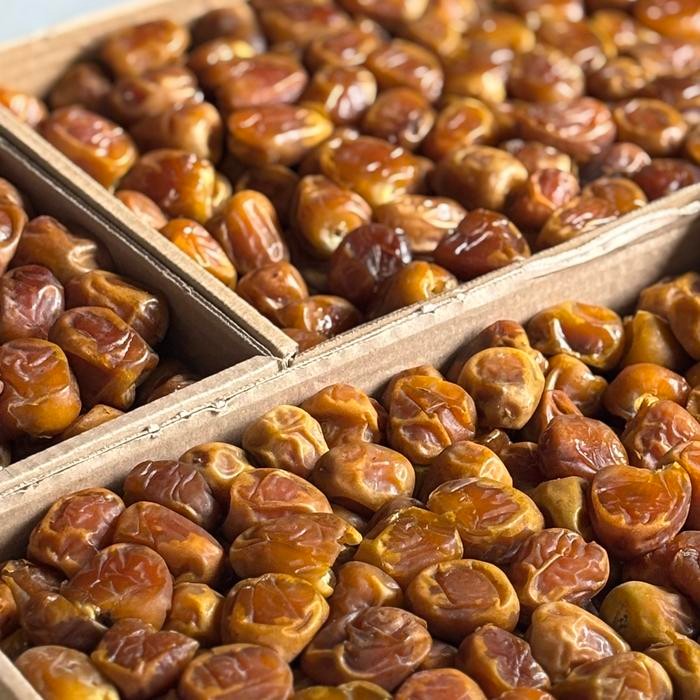 

BisaInstan- Kurma Sukari Premium Amira 3kg Sukari Premium 3 kg Manis Empuk Enak