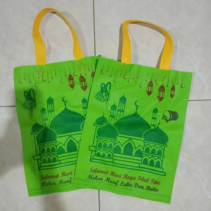 

Kirim,HariYgSama- Tas Lebaran Idul Fitri Spunbond 38 besar