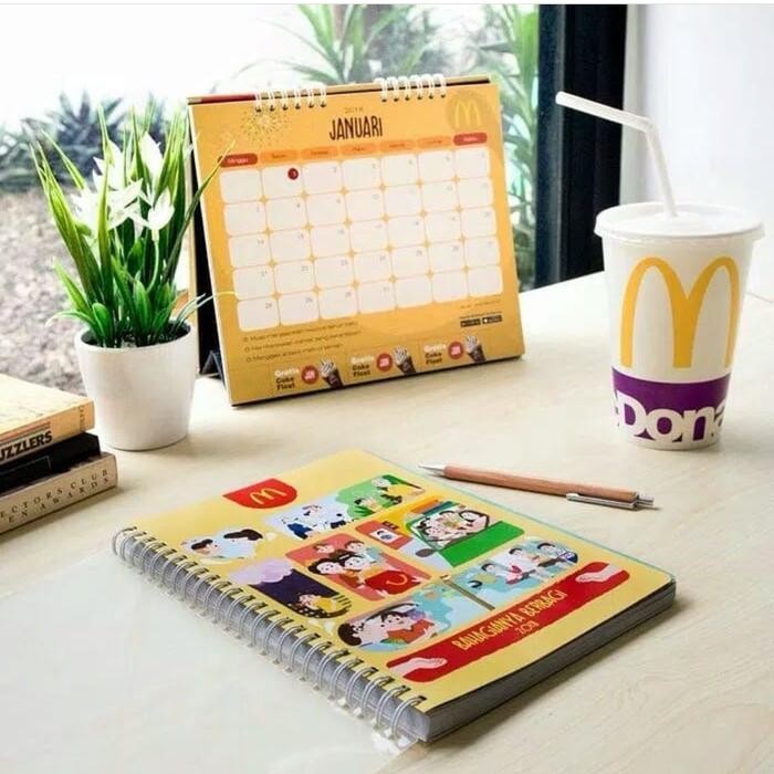 

No.OneBest- kalender 2019 mcd mcdonalds happy meal