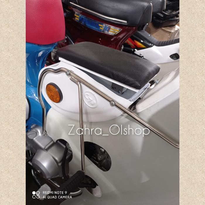 TOOL BOX TOOLBOX TENGAH BOX UNTUK BARANG DAN BONCENGAN ANAK HONDA C70