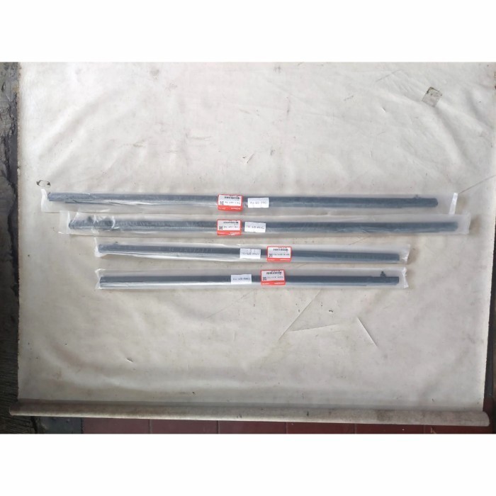 List Pelipit Kaca Honda Freed