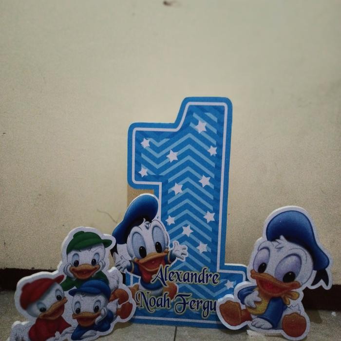 

STANDING KARAKTER STYROFOAM 108 CM KHUSUS GOCAR