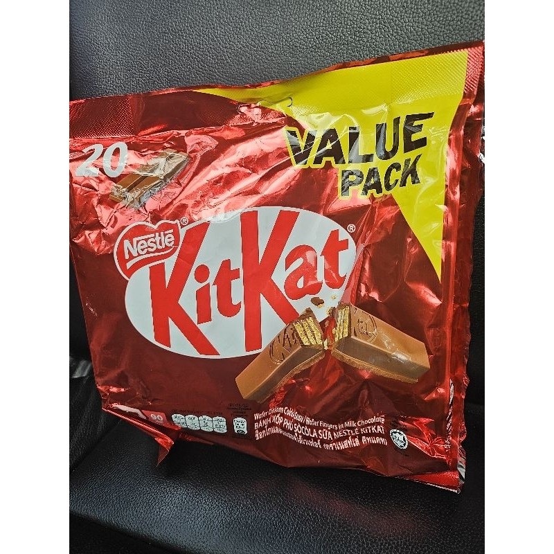 

Coklat Wafer kit kat cokelat chocolate kitkat malaysia value pack isi 24 pcs