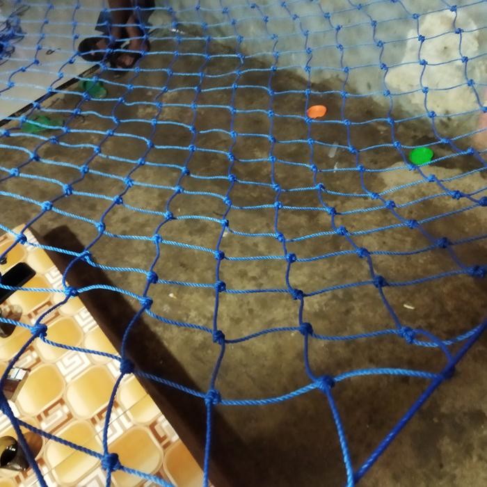 

JARING SEKAT KONTAINER 3MM BAHAN PE