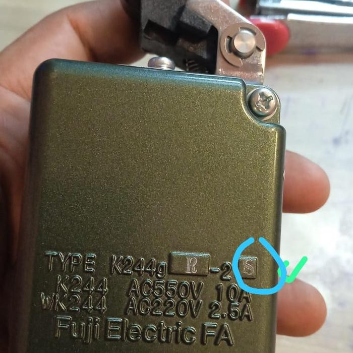 LIMIT SWITCH FUJI K244-R-2S ORIGINAL