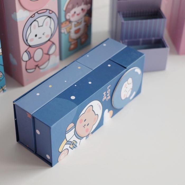 

ID BOS KOTAK PENSIL KARTON BERDIRI TINGKAT/TEMPAT PENSIL ANAK SEKOLAH STATIONERY/KOTAK PENSIL