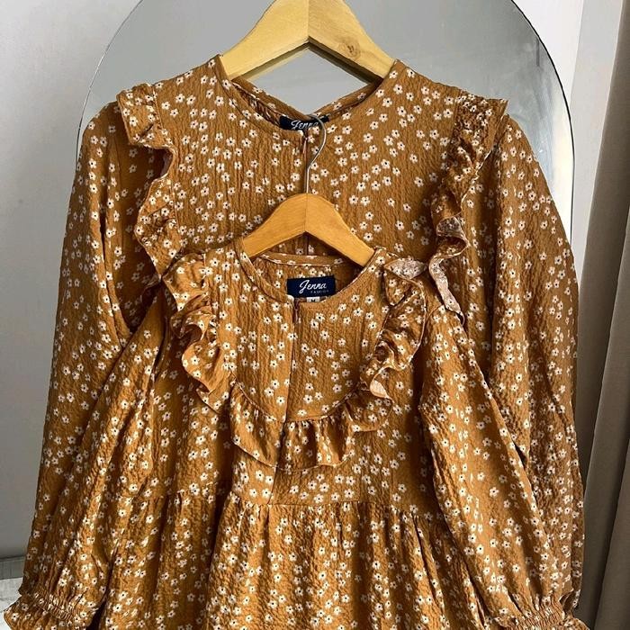 Zahra- (Harga Satuan) Gamis Moana Couple Bahan Squad Cringkel Import