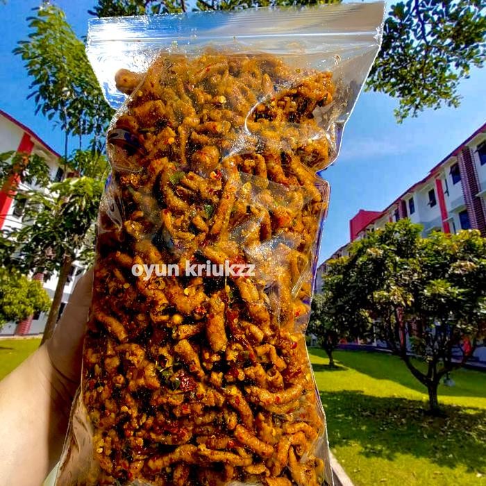 

Keripik Usus Ayam Pedas Daun Jeruk 500Gr Kering Makanan Food Snack Cemilan Kerupuk