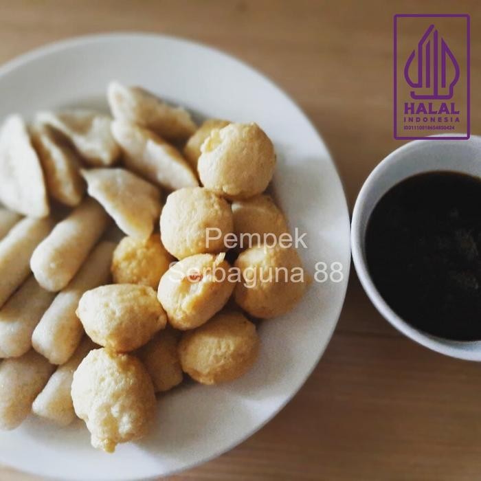 

BARANG TERLARIS Pempek Telor Kecil Ikan Tenggiri isi 15 + cuko