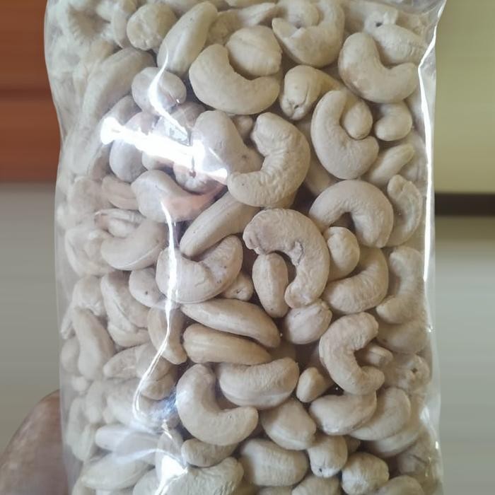 

PastikanTerjaminMutunya- Kacang Mede Mete Grade A Utuh dan Kering 1 Kg