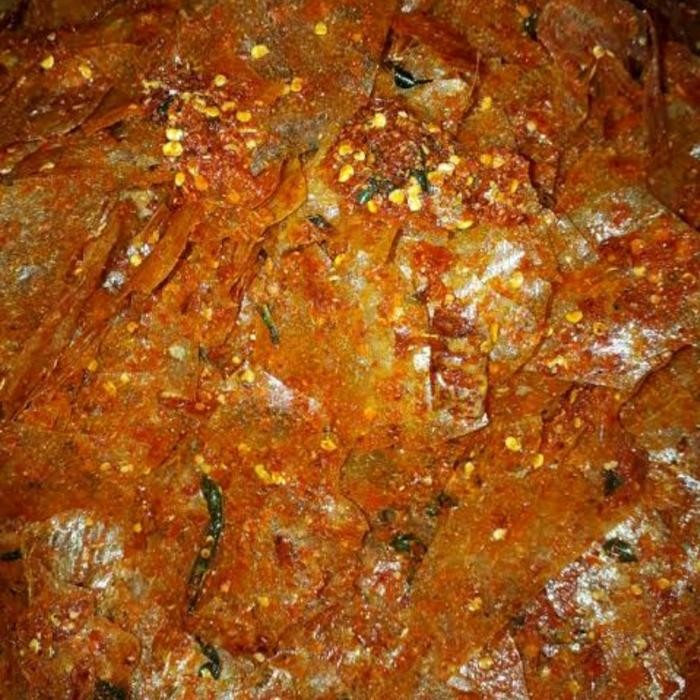 

PastikanTerjaminMutunya- kripik kaca / kripik beling / kripca pedas daun jeruk - 200gram