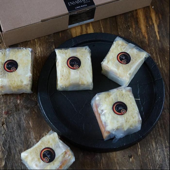 

PastikanTerjaminMutunya- Roti Ensaimada isi 5
