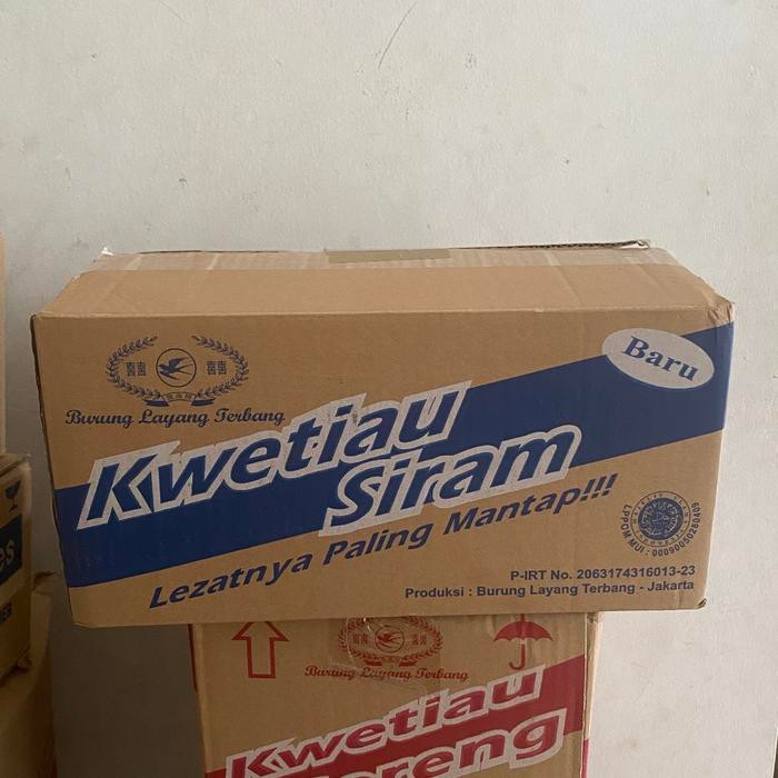 

SemuAReadyYaB0Zq- Kwetiau Siram cap Burung Layang Terbang 1 dus isi 20