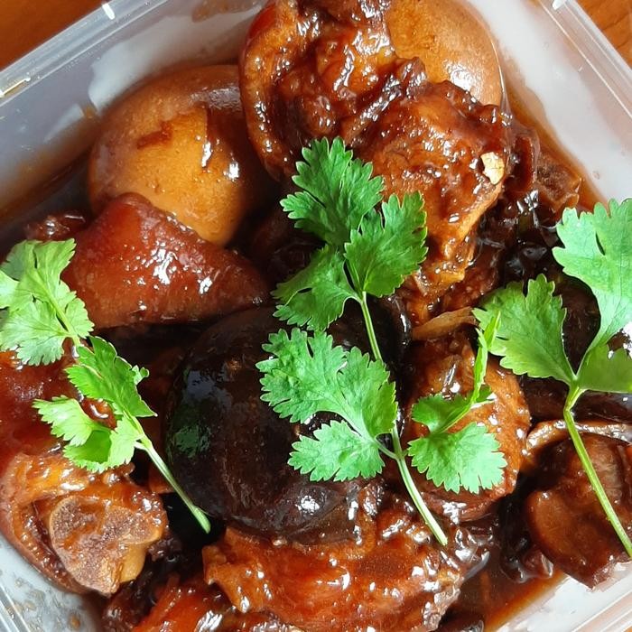 

BnyKBonusBelidiMari- Uncle Lau Kitchen-1/2kg pack Cukiok/Kaki Babi Kecap Spesial Paman Lau