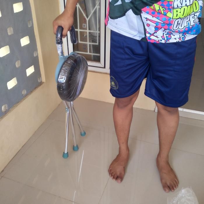 TONGKAT DUDUK KURSI SHOLAT
