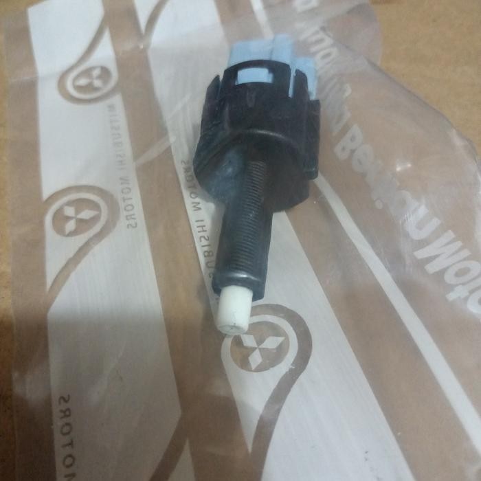 Switch Rem Stop Switch Mitsubishi Lancer Outlander Mirage Pajero Oem Kode 034