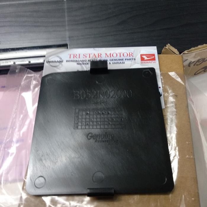 Tutup Bumper Towing Belakang Great New Xenia Deluxe Kode 072