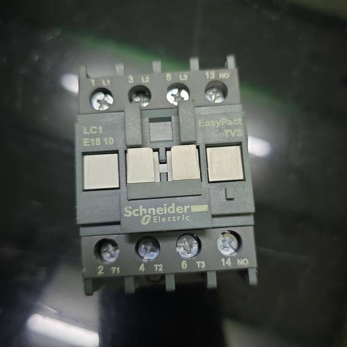 SCHNEIDER EASYPACT LC1E18 10 32A 11KW 220VAC CONTACTOR SCHNEIDER 32A 220VAC